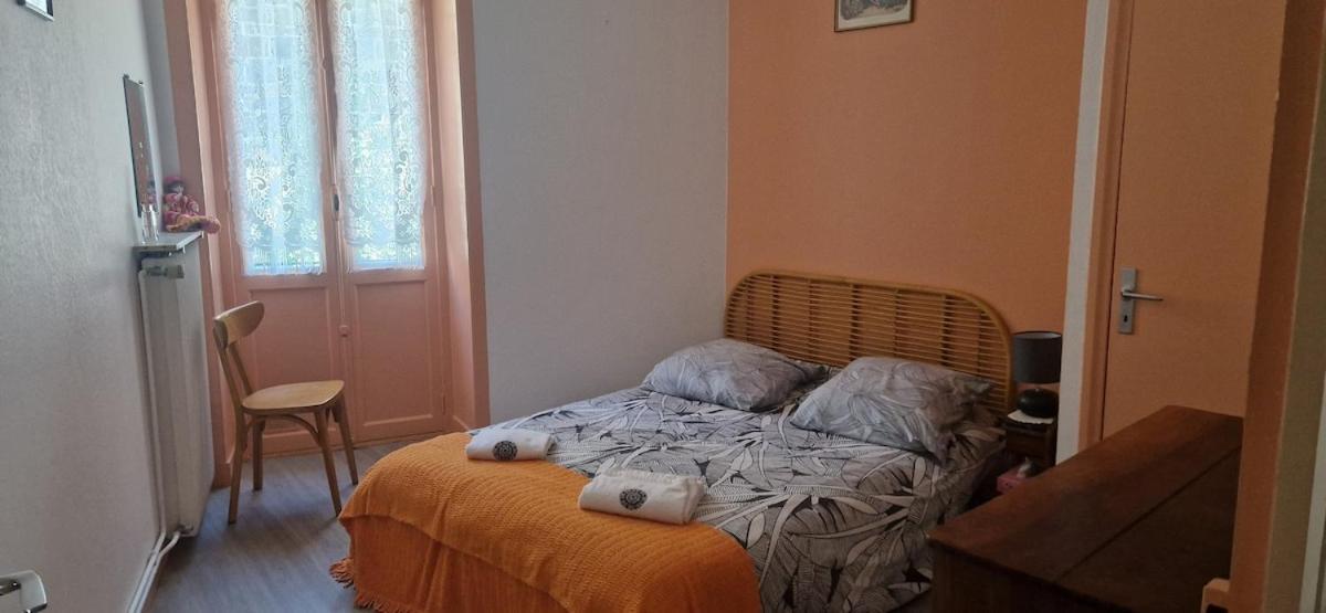 Appartement 120 M² Duplex Coeur Historique Au Calme Le Puy-en-Velay Exterior foto