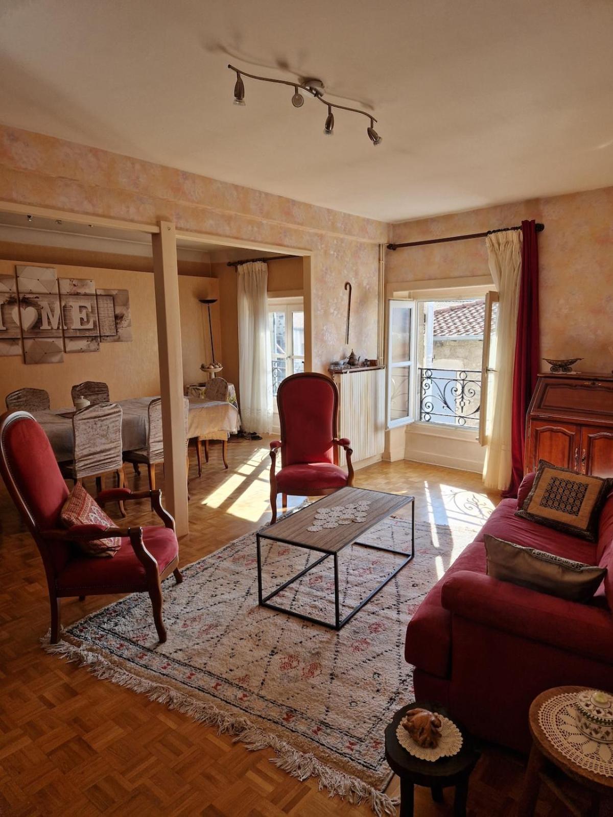 Appartement 120 M² Duplex Coeur Historique Au Calme Le Puy-en-Velay Exterior foto
